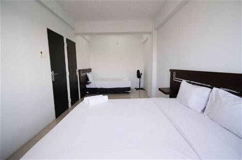 Photo 13 - Simple 2Br With Extra Bed At Menara Rungkut Apartment