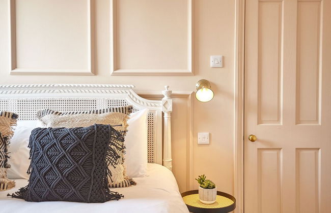 Host Stay Randolph House - Photo 13