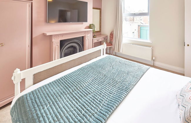 Host Stay Randolph House - Photo 21