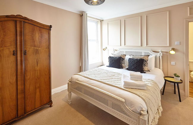 Host Stay Randolph House - Photo 2