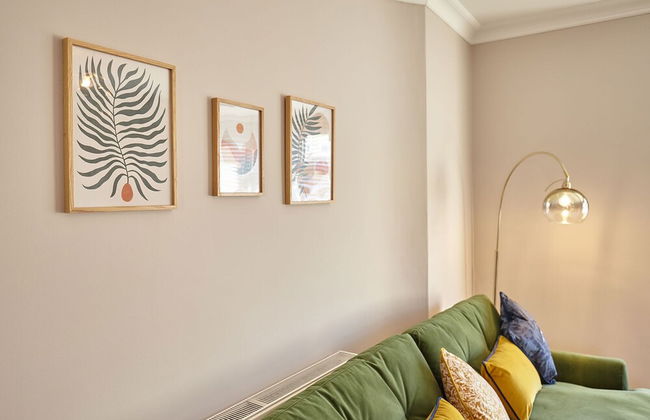 Host Stay Randolph House - Photo 8