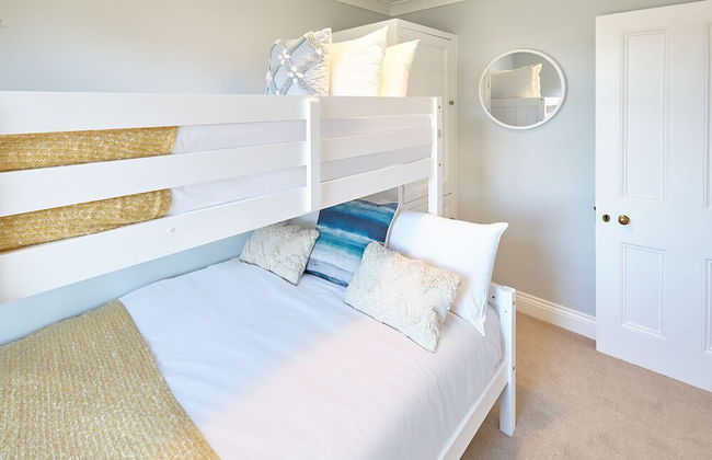 Host Stay Randolph House - Photo 19