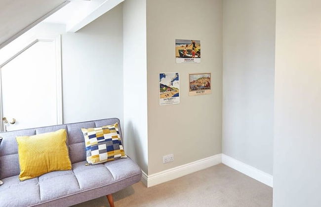 Host Stay Randolph House - Photo 43