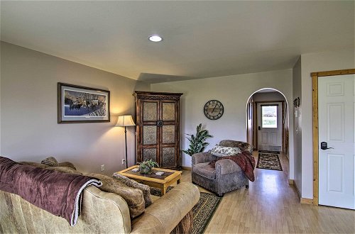 Photo 3 - Airy Emigrant Townhome w/ Sweeping Mtn Views