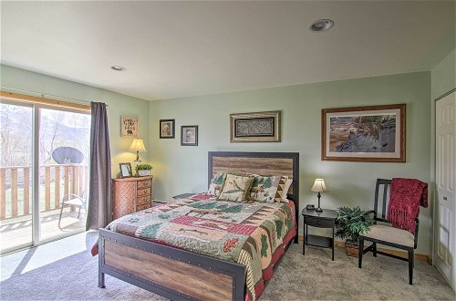 Photo 25 - Airy Emigrant Townhome w/ Sweeping Mtn Views