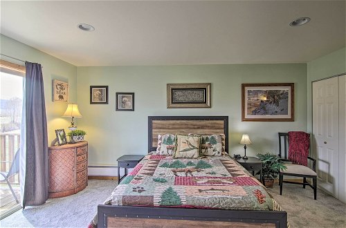 Foto 2 - Airy Emigrant Townhome w/ Sweeping Mtn Views