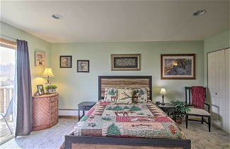 Photo 2 - Airy Emigrant Townhome w/ Sweeping Mtn Views