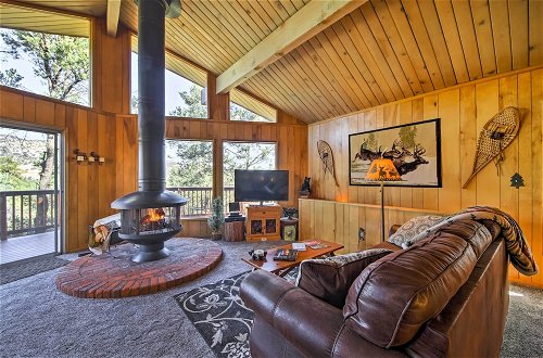 Foto 24 - Charming Big Bear Cabin w/ Deck - 5 Mi to Resort