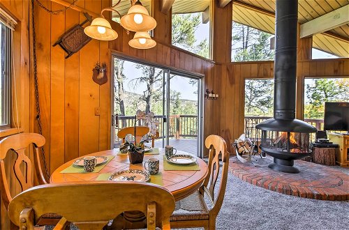 Foto 9 - Charming Big Bear Cabin w/ Deck - 5 Mi to Resort