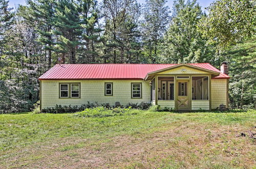 Foto 1 - Rustic Bradford Cottage - 14 Miles to Sunapee Mtn