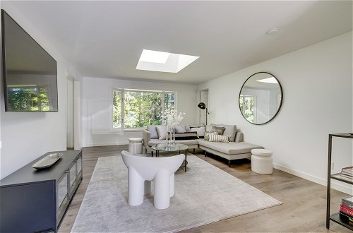 Foto 7 - Modern Home: 3 Miles to Woodinville Wine Country