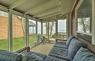 Photo 2 - Lakefront Cottage Near Wineries + State Parks