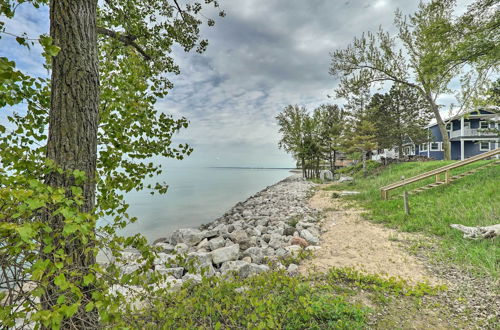 Photo 14 - Lakefront Cottage Near Wineries + State Parks