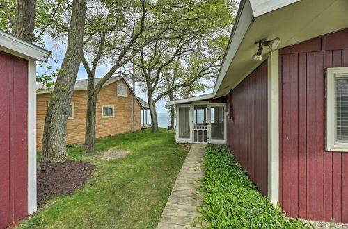 Photo 15 - Lakefront Cottage Near Wineries + State Parks