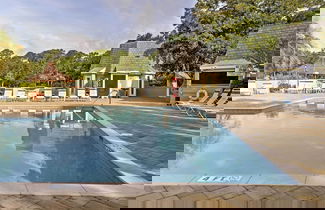 Foto 3 - Family-friendly Evian Resort Condo Near Beach
