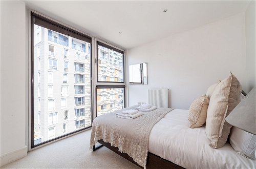 Photo 4 - The Canary Wharf Apartments