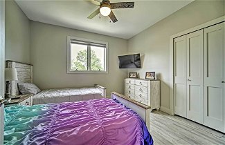 Foto 3 - Modern Apartment w/ Deck: 3 Miles to Grass Lake