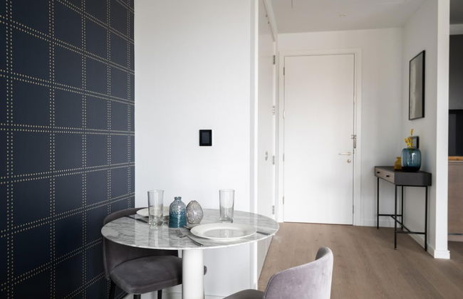 Stylish Studio Apartment With River Views in London s Bustling Docklands - Foto 18