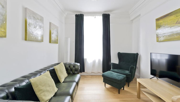 Photo 1 - Delightful Apartment in the Heart of Westminster by Underthedoormat