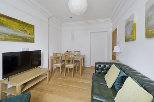 Photo 9 - Delightful Apartment in the Heart of Westminster by Underthedoormat