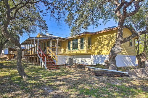 Photo 26 - Riverfront Pipe Creek Home w/ Kayaks & Grill