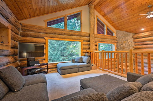 Photo 17 - Custom Riverfront Log Home Near Stevens Pass