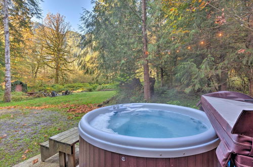 Photo 25 - Custom Riverfront Log Home Near Stevens Pass