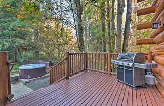 Photo 2 - Custom Riverfront Log Home Near Stevens Pass