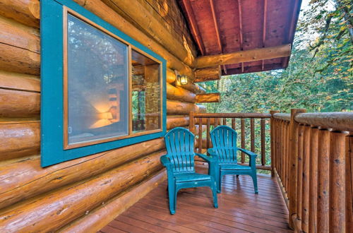 Photo 4 - Custom Riverfront Log Home Near Stevens Pass