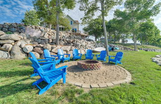 Photo 1 - Peaceful Clinton Retreat w/ Lakefront Views