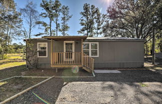 Photo 2 - Family Florida Lake House: Private Screened Porch