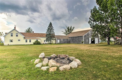Foto 11 - Classic Cape-style Farmhouse on 550-acre Vineyard