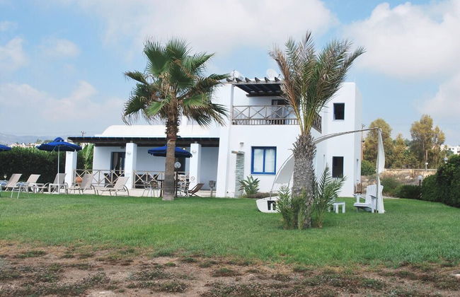 Sea Front Villa With Private Heated Pool, Quiet Area Paphos 322 - Photo 64