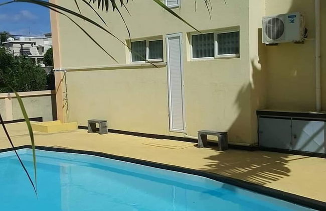 Captivating 3-bed Apartment in Flic en Flac - Foto 17