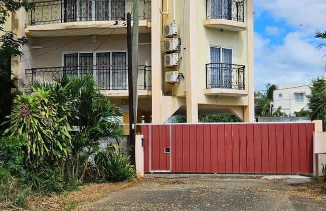 Captivating 3-bed Apartment in Flic en Flac - Foto 25