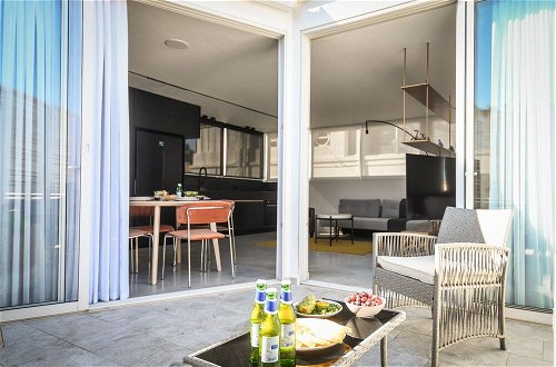 Foto 9 - Vibrant and Modern Apartment in Tel Aviv