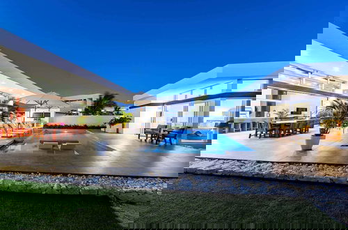 Photo 19 - Oceanside Vacation Villa with Private Pool and Resort Amenities v10