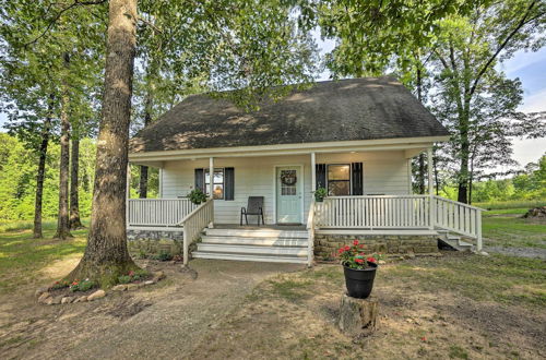 Photo 1 - Broken Bow Cottage < 20 Mi to Beavers Bend