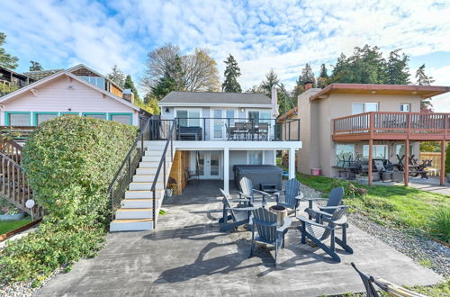 Photo 26 - Coastal PNW Home on Swimmable Beach w/ Hot Tub