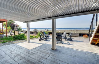 Photo 3 - Coastal PNW Home on Swimmable Beach w/ Hot Tub