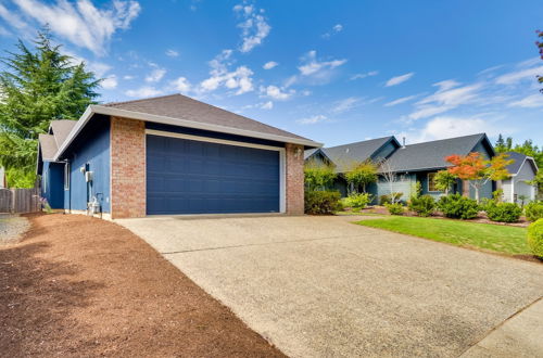 Photo 21 - Tasteful Tualatin Home: 40 Mi to Willamette Valley