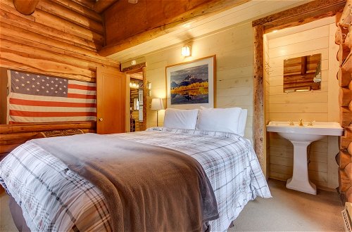 Photo 25 - Scenic Montana Cabin Rental ~ 1 Mi to Yellowstone