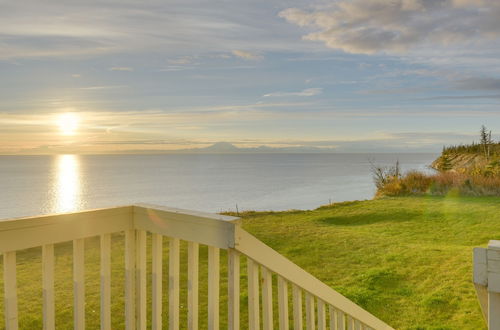 Foto 28 - Oceanfront Kenai Villa w/ Fireplace & Deck