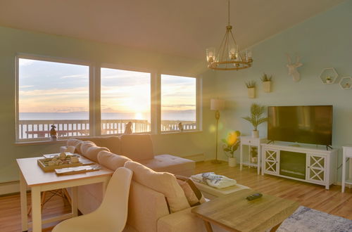 Foto 34 - Oceanfront Kenai Villa w/ Fireplace & Deck