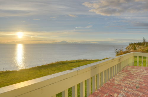 Foto 26 - Oceanfront Kenai Villa w/ Fireplace & Deck