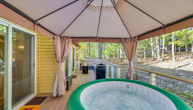 Photo 1 - Forest-view Poconos Cabin With Hot Tub