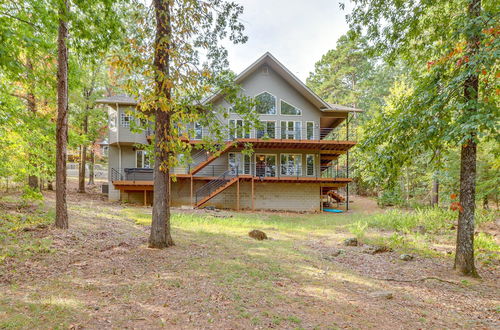 Foto 11 - Fairfield Bay Retreat w/ Fireplaces & Lake Access