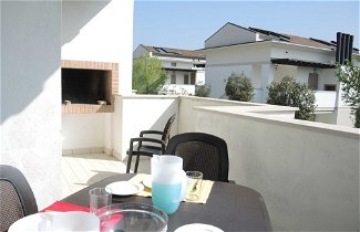 Foto 1 - Warm Apartment With Swimming Pool in a Village