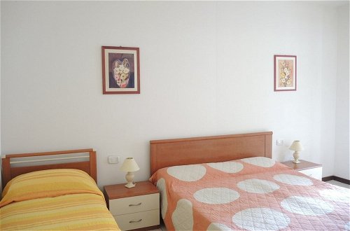 Foto 3 - Adorable Apartment With Swimming Pool for 6 Guests
