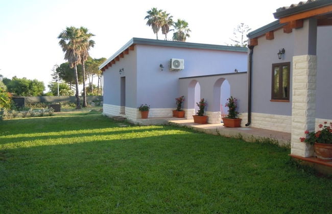 Villa With Air-conditioned Garden Near the sea - Foto 17